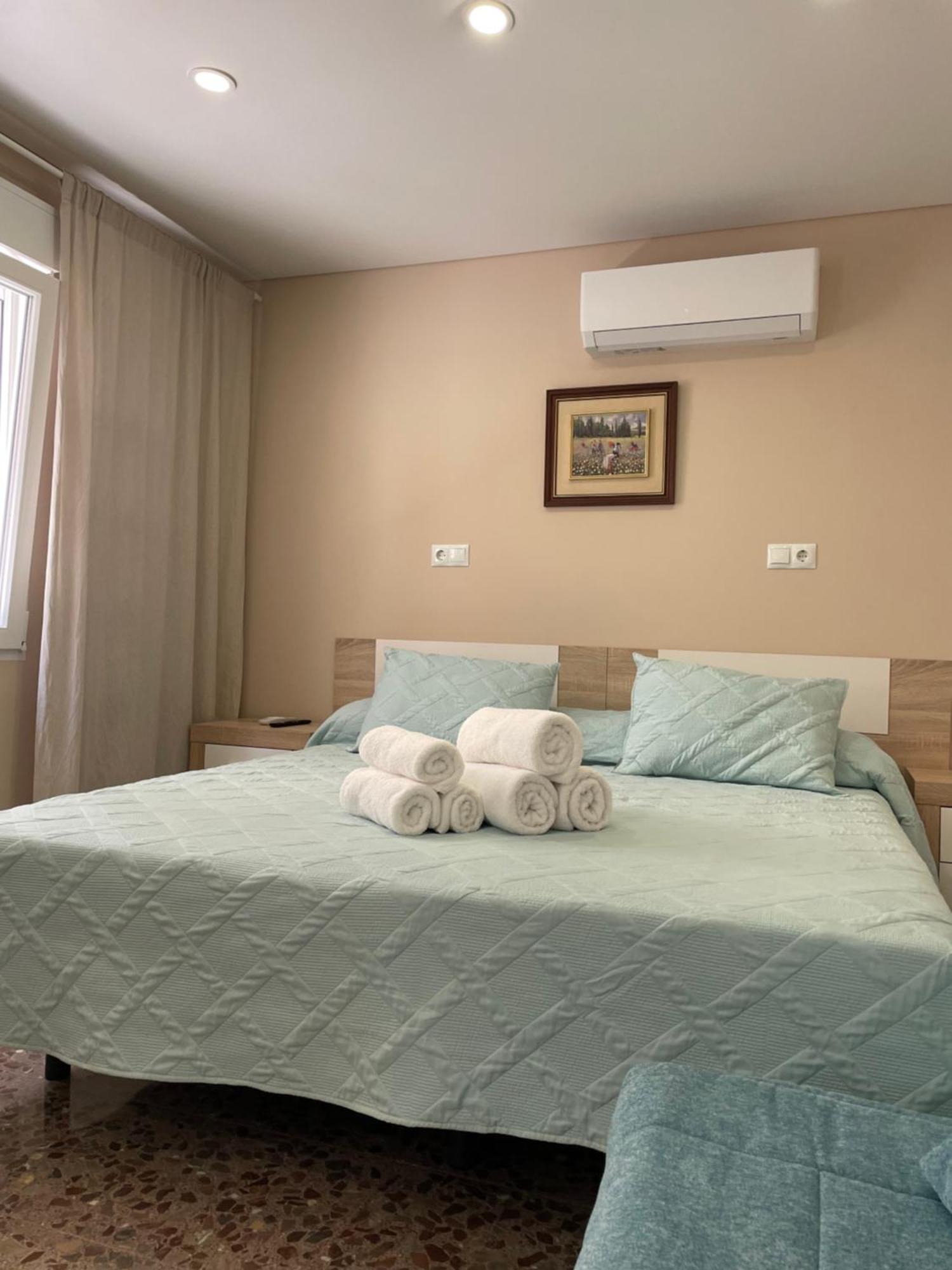 Apartamentos Pelicano ベニドルム エクステリア 写真